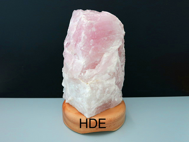 Rosenquarz-Lampe Auf Holzsockel – Inkl. Mineral, Ca. 16,5–17,8 Cm | Mit Licht, Herzheilende Energie
